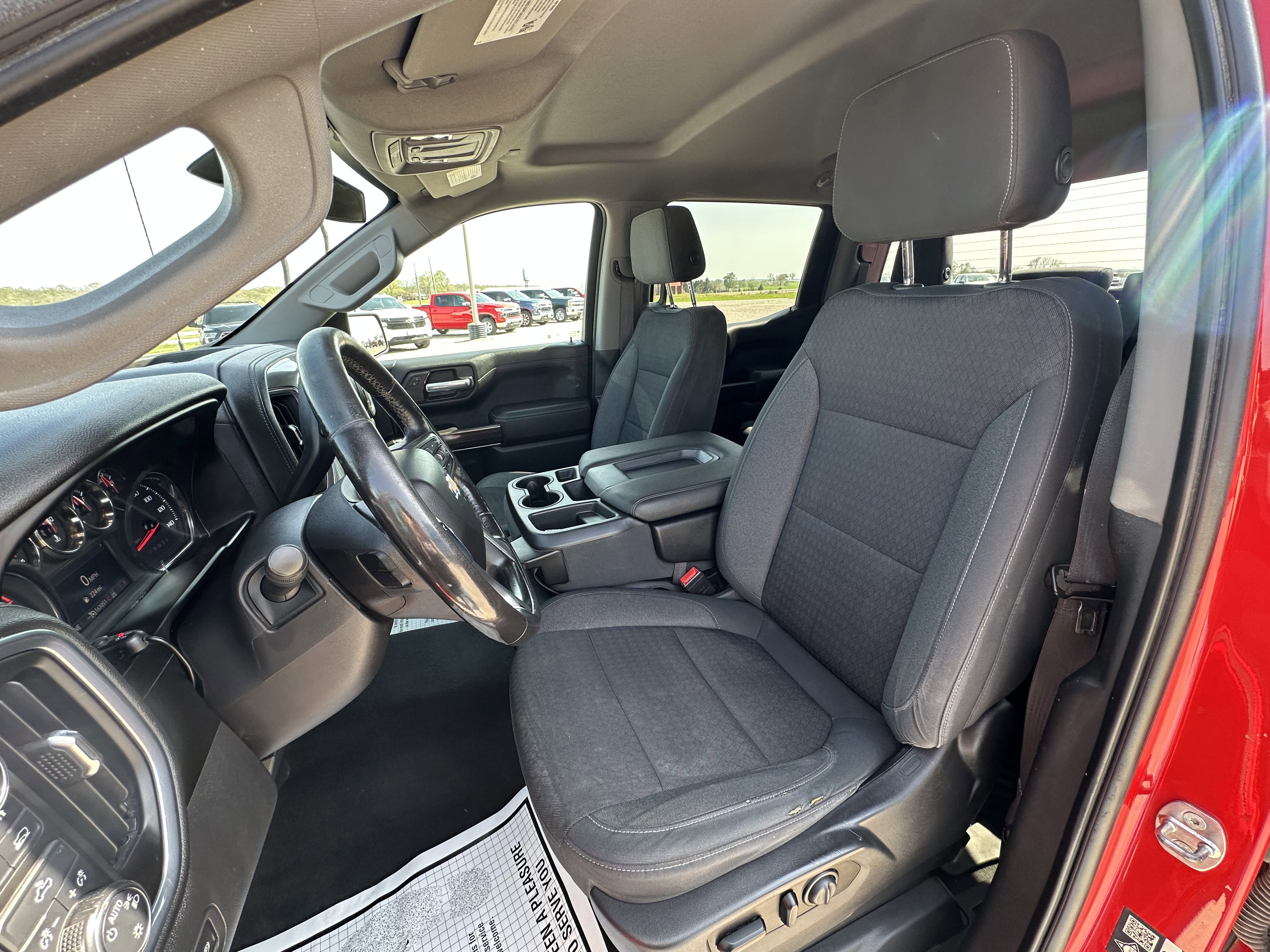 Used 2021 Chevrolet Silverado 1500 LT AWD/4WD image 18
