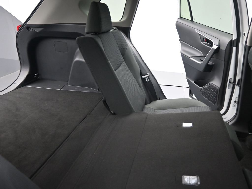 Used 2025 Toyota RAV4 LE image 14