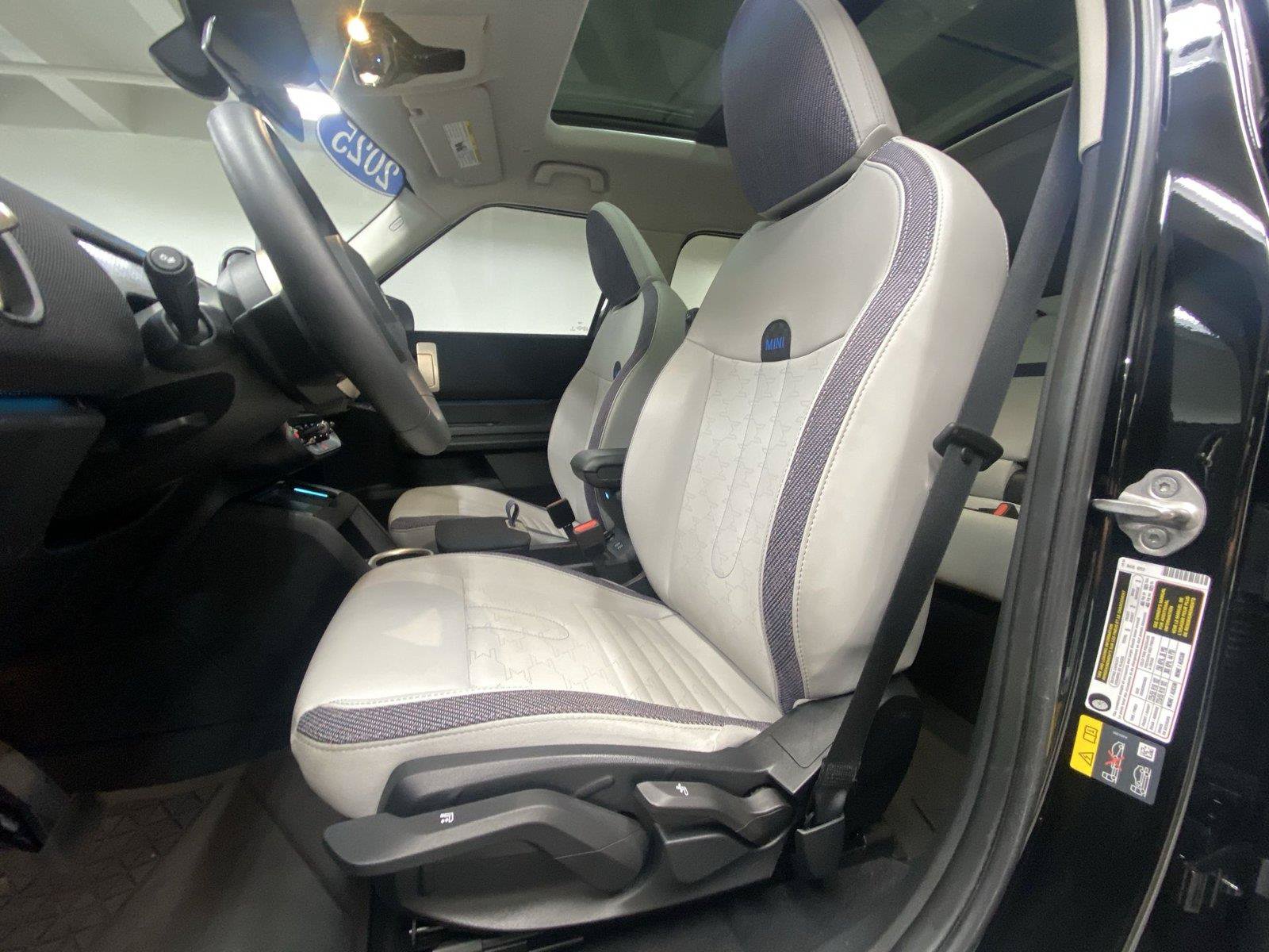 Used 2025 MINI Cooper Countryman SE AWD/4WD image 18