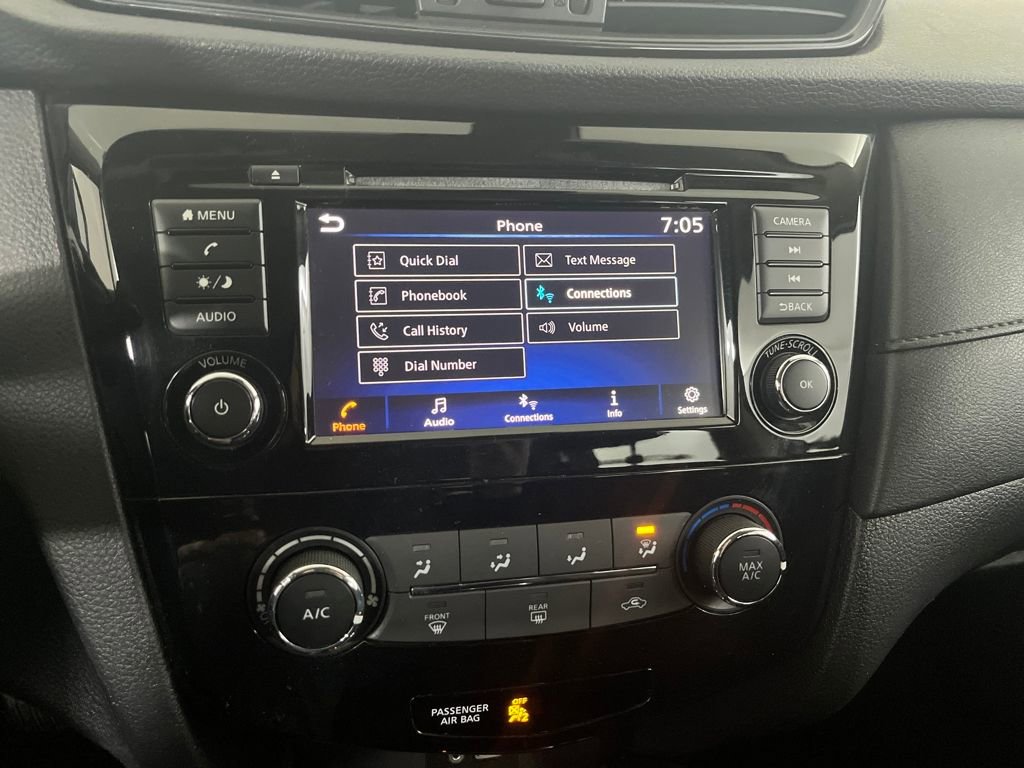 Used 2019 Nissan Rogue S image 66