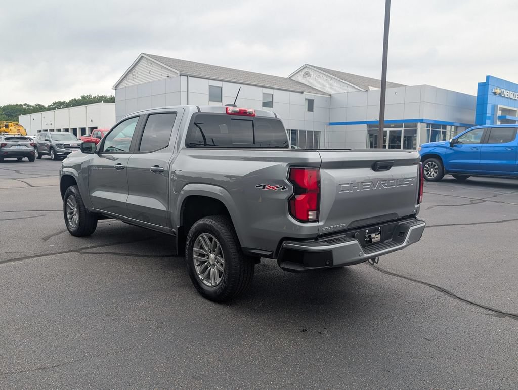 Used 2023 Chevrolet Colorado LT w/ LT Convenience Package III AWD/4WD image 6