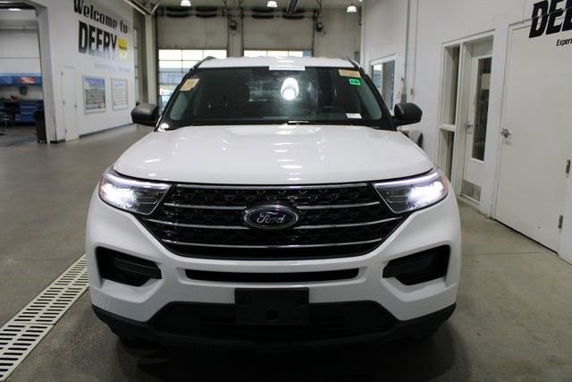 Used 2023 Ford Explorer XLT image 31