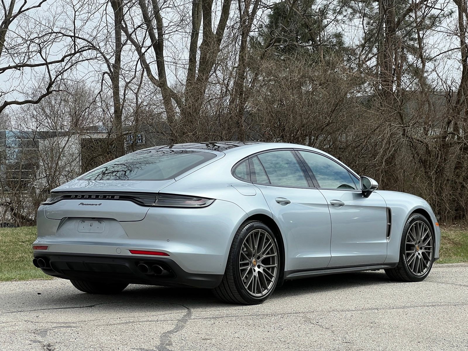 Certified 2023 Porsche Panamera 4 Platinum Edition image 6