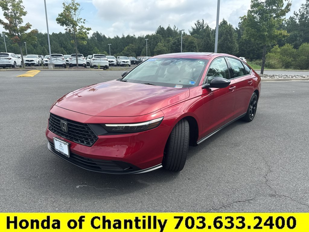Certified 2025 Honda Accord SE image 3
