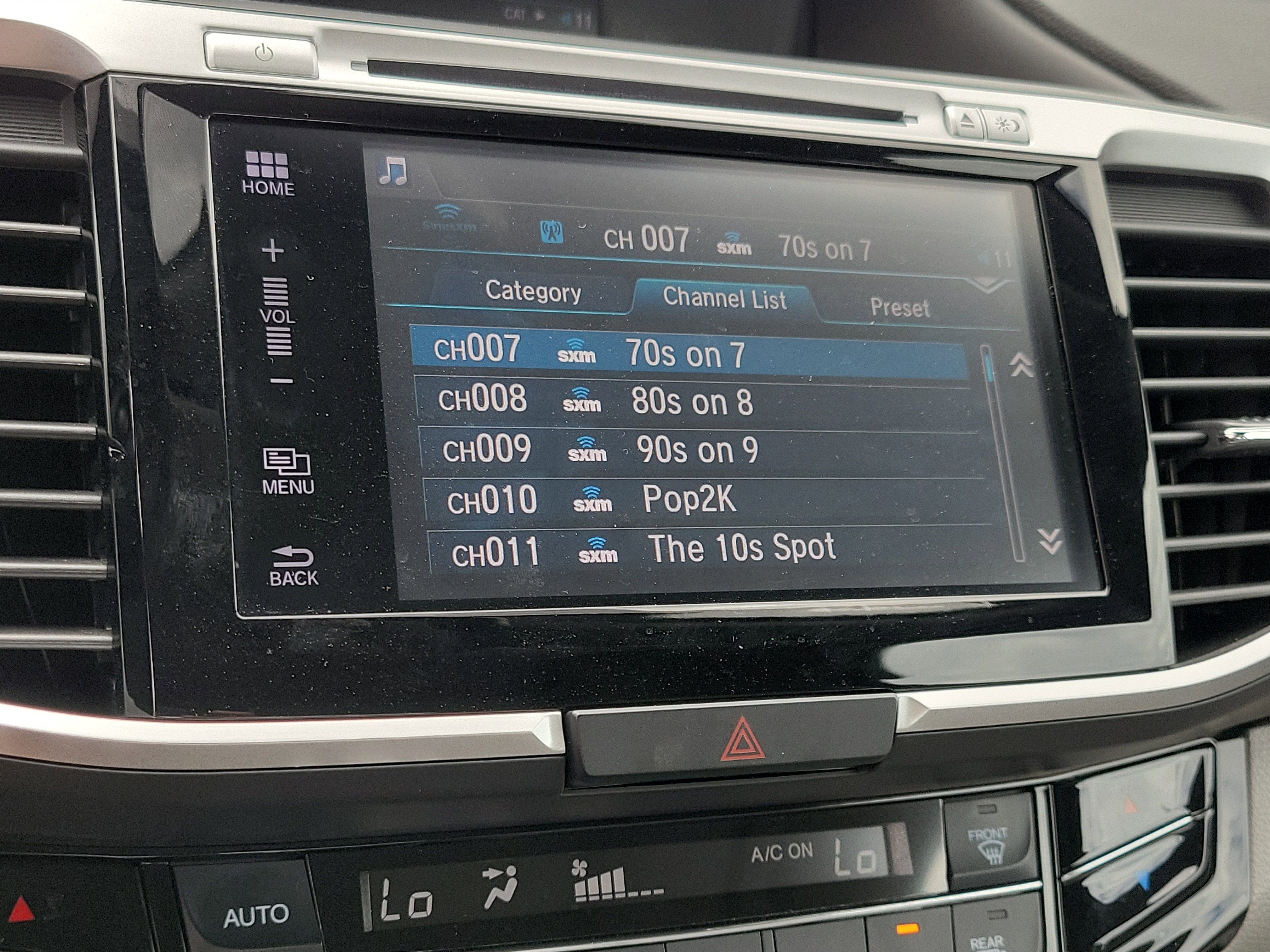 Used 2017 Honda Accord EX-L image 26