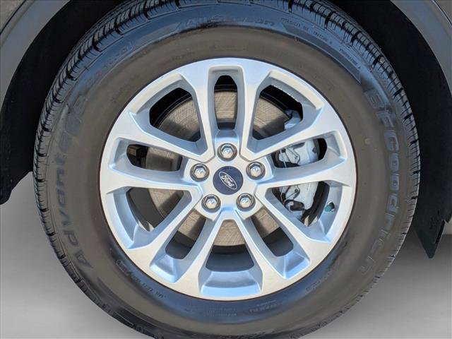 Used 2022 Ford Escape SE w/ Cold Weather Package AWD/4WD image 24