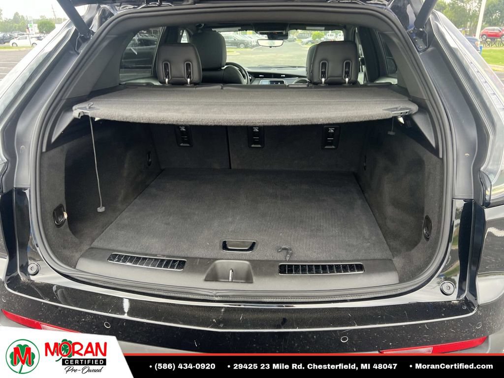 Used 2022 Cadillac XT4 Sport w/ Comfort Package AWD/4WD image 11