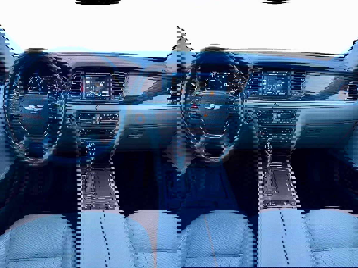 Used 2017 Genesis G80 3.8 w/ Option Group 02 image 10