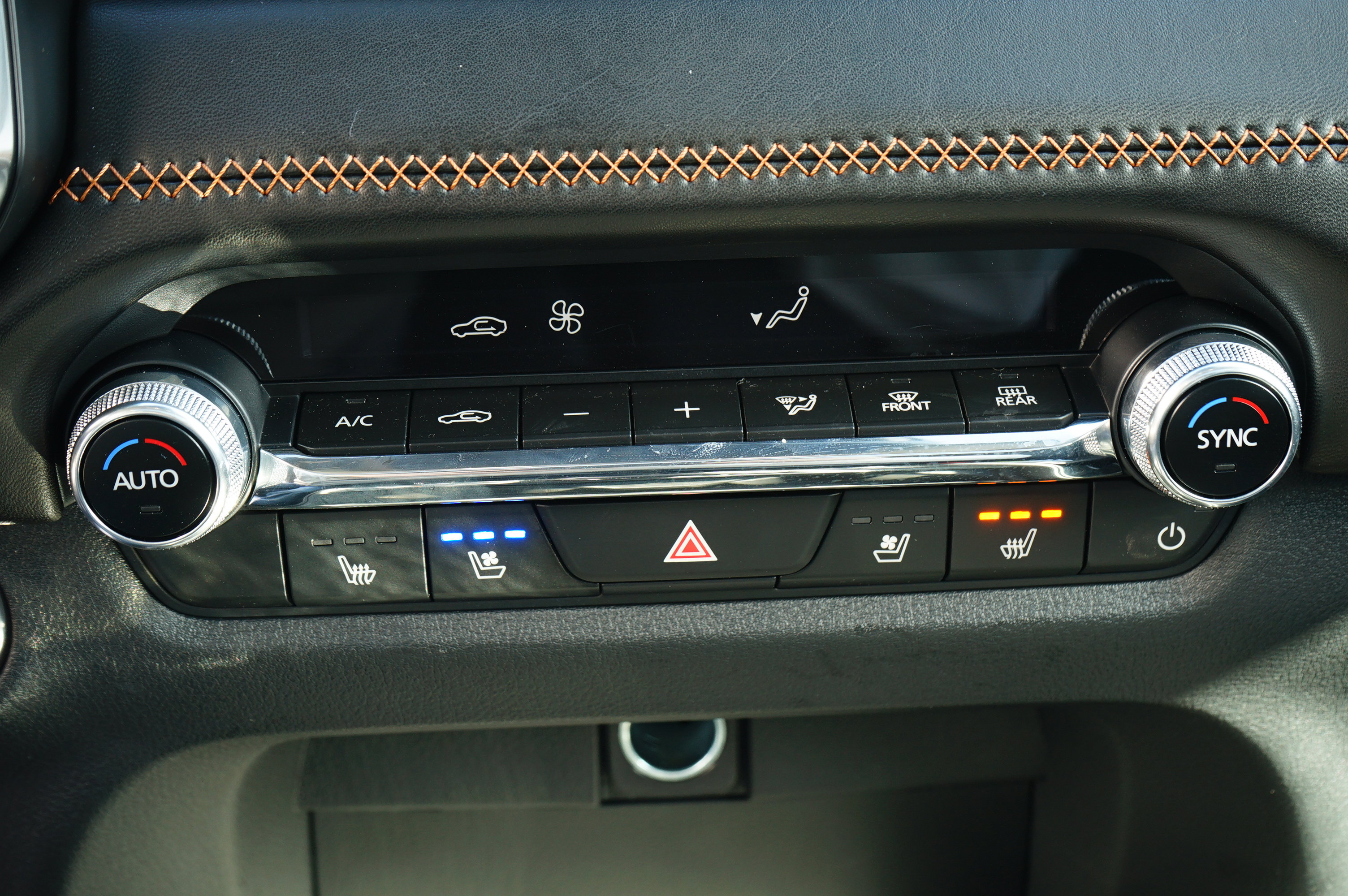 Certified 2025 MAZDA CX-50 2.5 Hybrid w/ Weather Package image 24