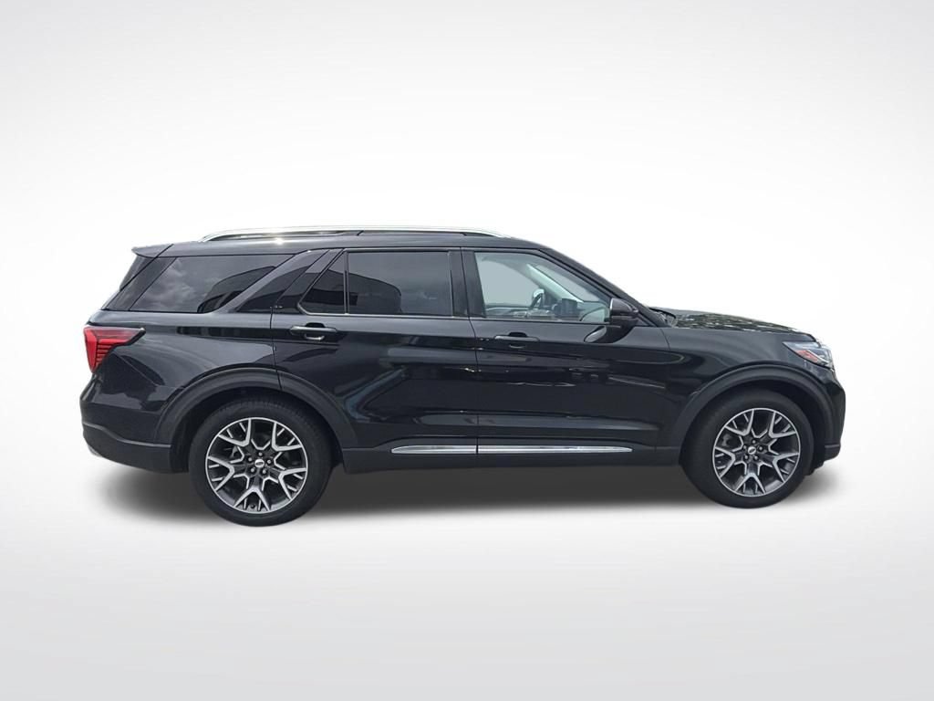 Used 2025 Ford Explorer Platinum w/ Ultimate Package RWD image 4