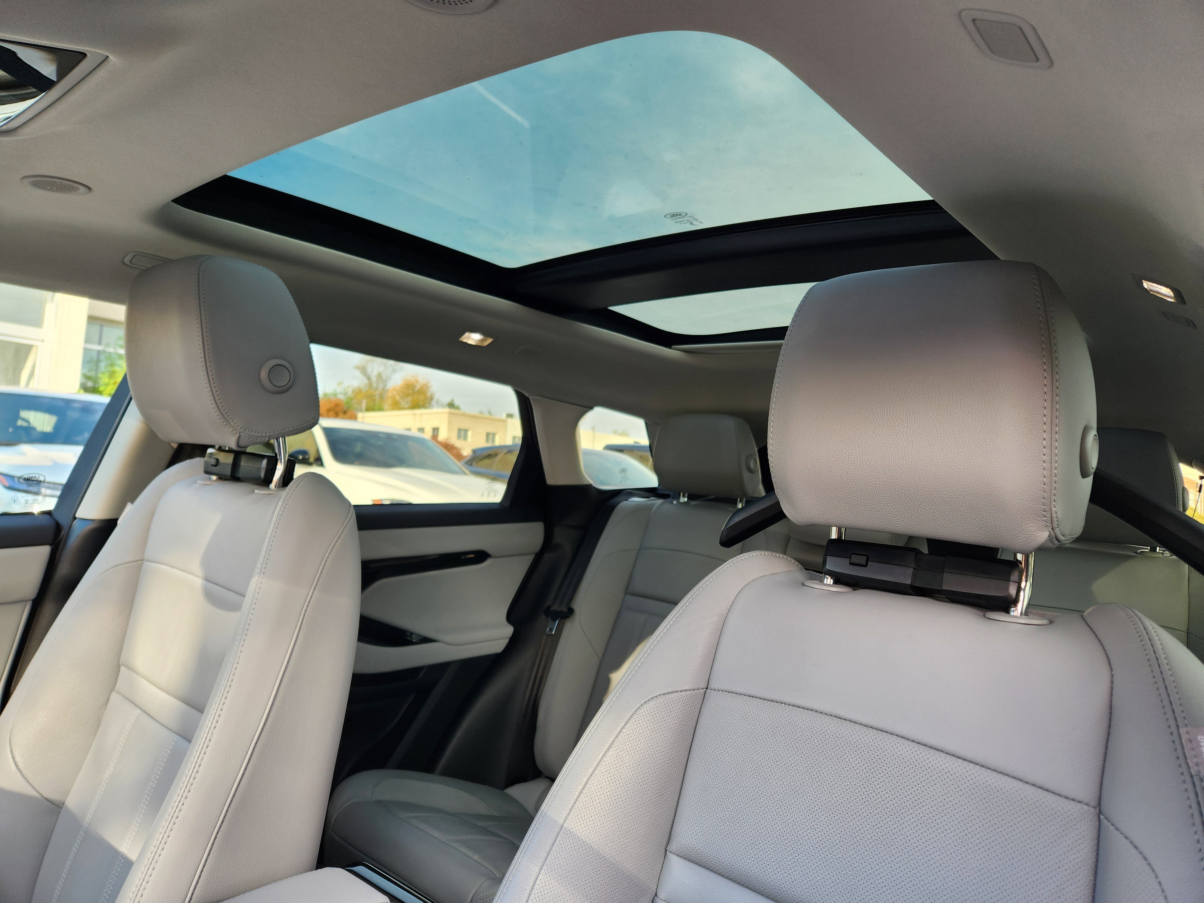 Certified 2025 Land Rover Range Rover Evoque S image 12