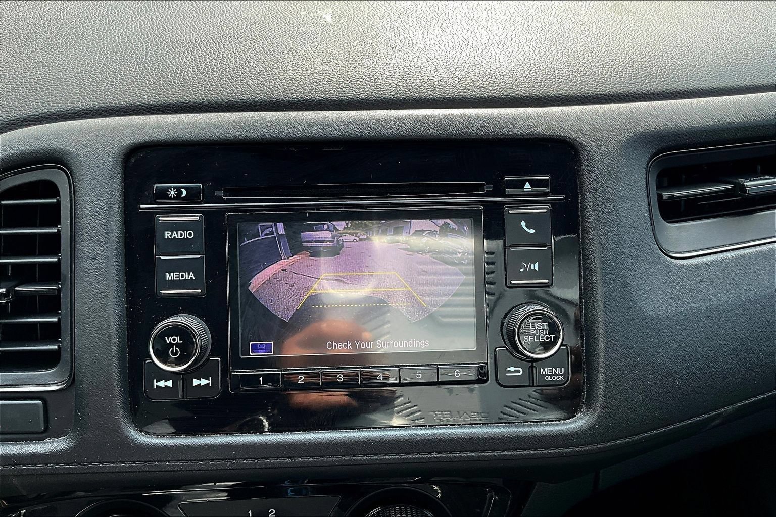Used 2020 Honda HR-V LX image 10