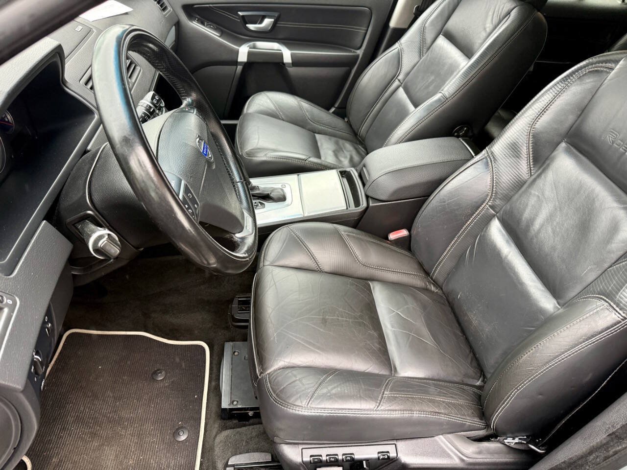 Used 2013 Volvo XC90 3.2 R-Design AWD/4WD image 4