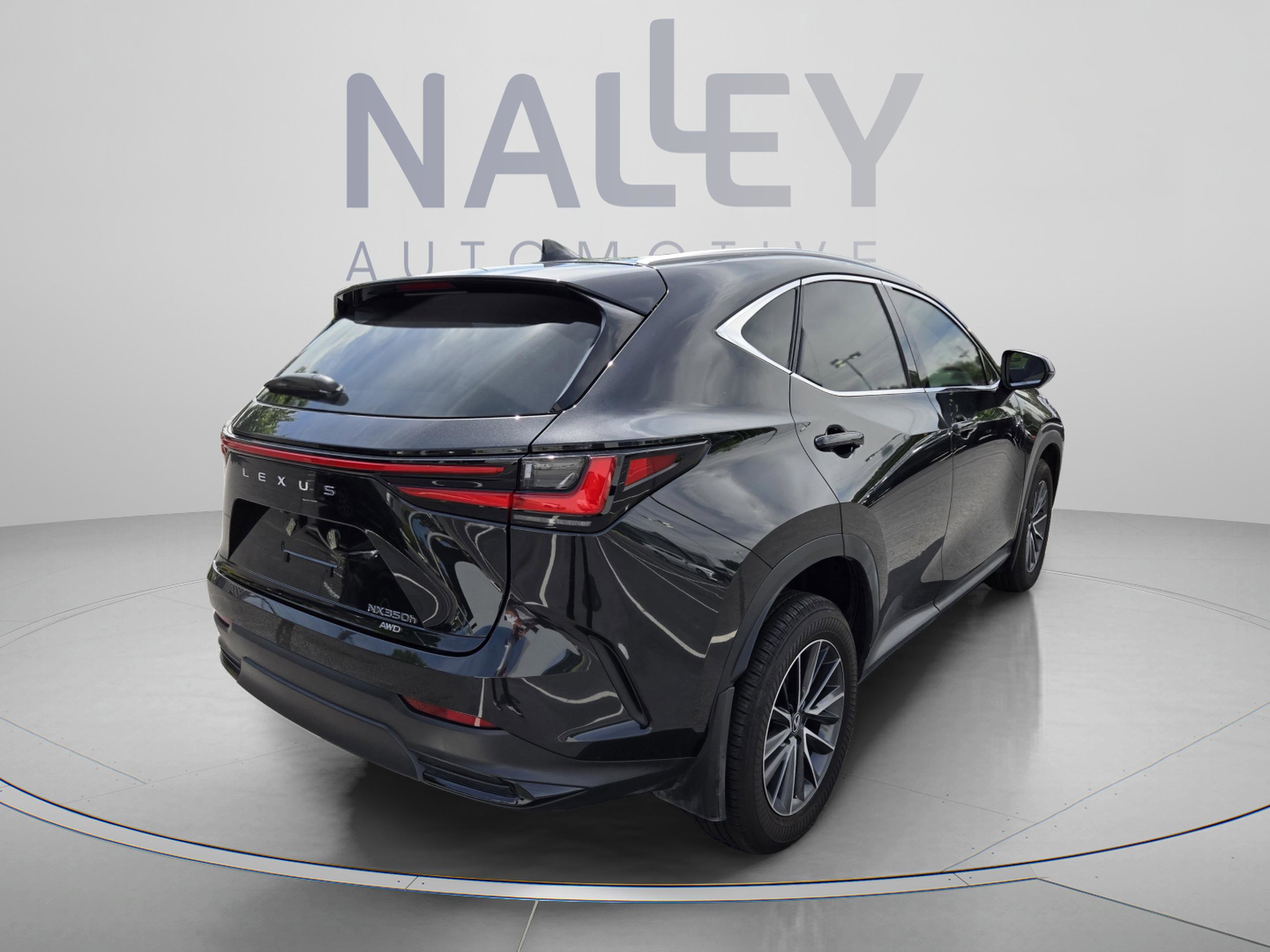 Used 2025 Lexus NX 350h AWD w/ Accessory Package (2T) image 4