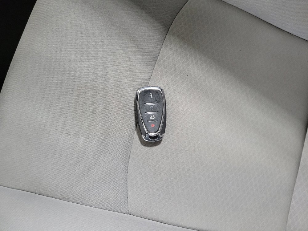 Used 2017 Chevrolet Malibu LS FWD image 32