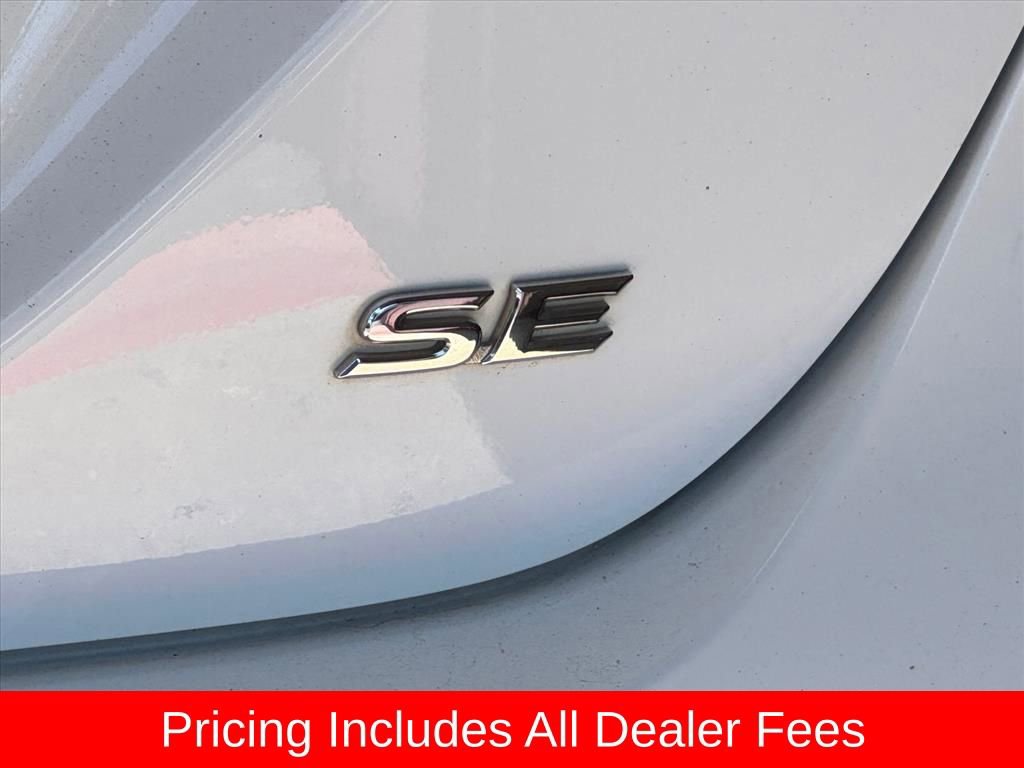 Used 2020 Toyota Camry SE FWD image 7