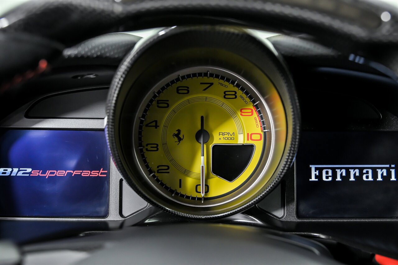 Used 2018 Ferrari 812 Superfast RWD image 28