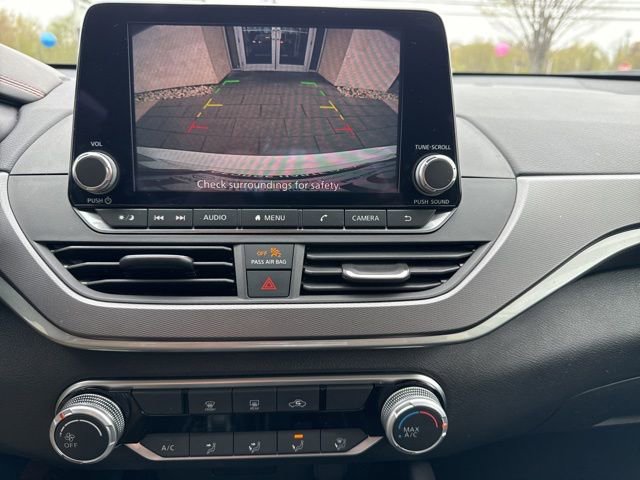 Used 2024 Nissan Altima 2.5 SR image 18