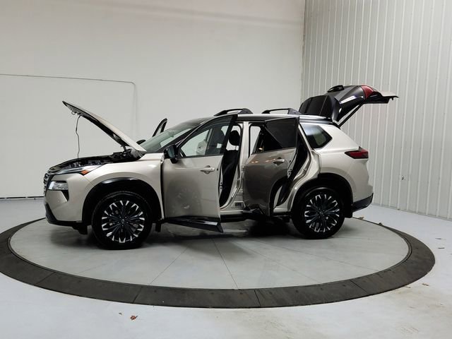 New 2026 Nissan Rogue Platinum image 12