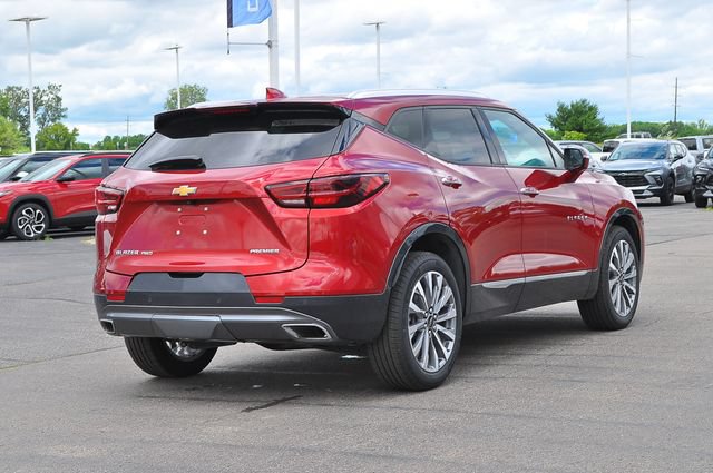 Used 2024 Chevrolet Blazer Premier AWD/4WD image 3