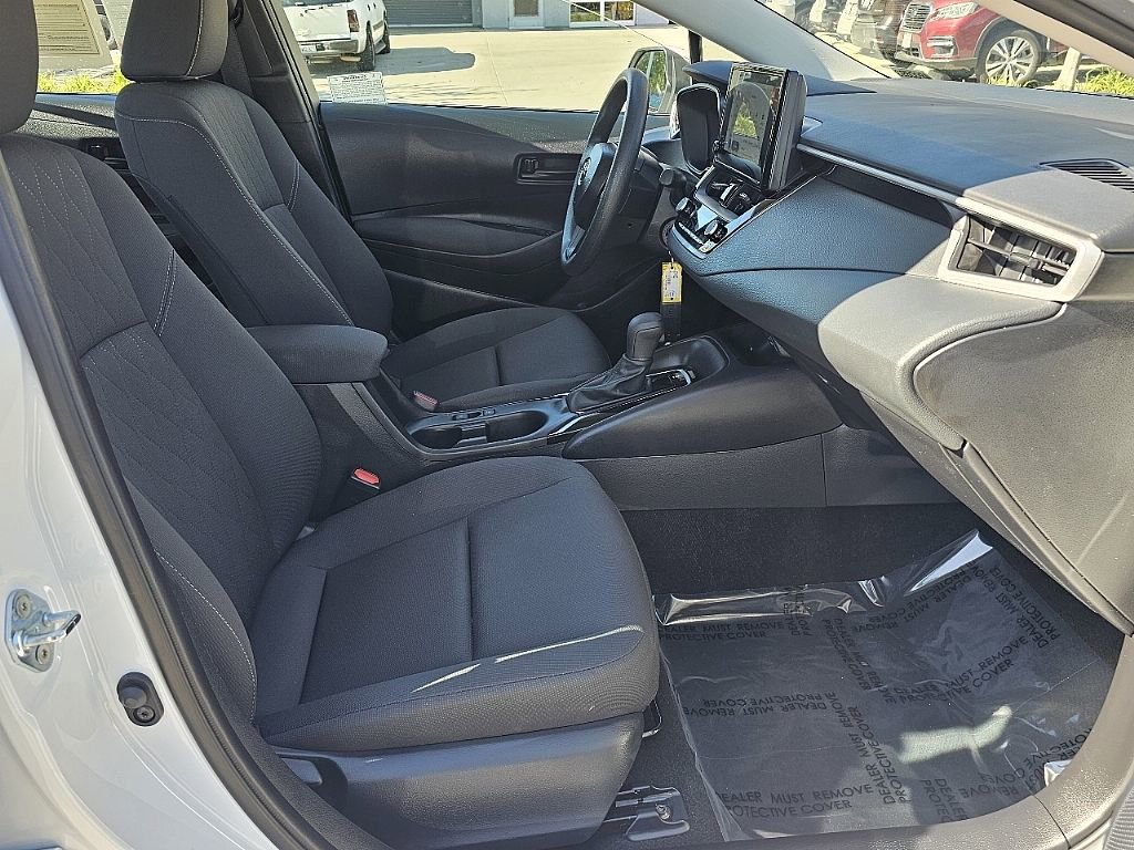Used 2025 Toyota Corolla LE image 18