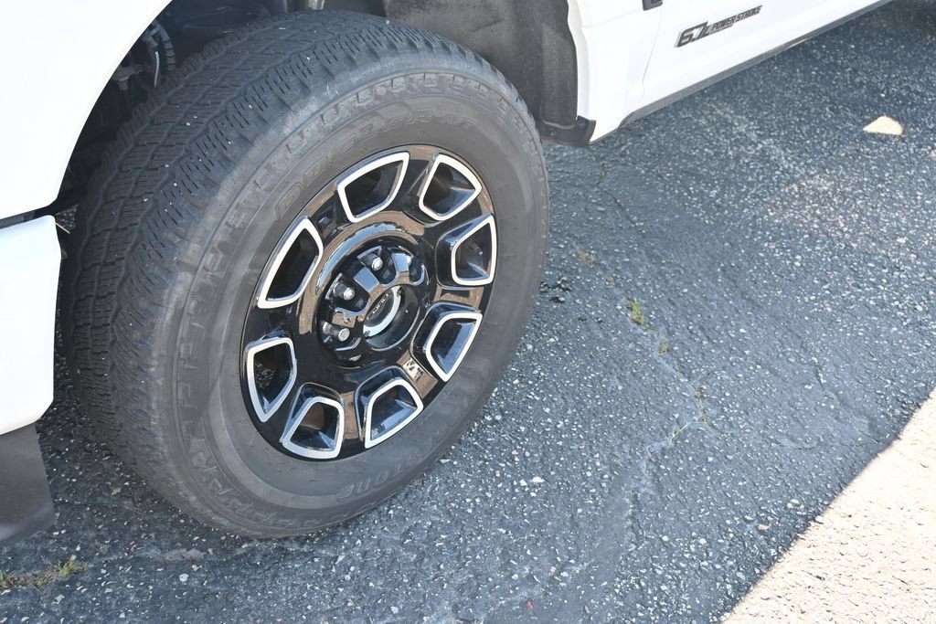 Used 2026 Ford F250 Platinum AWD/4WD image 13