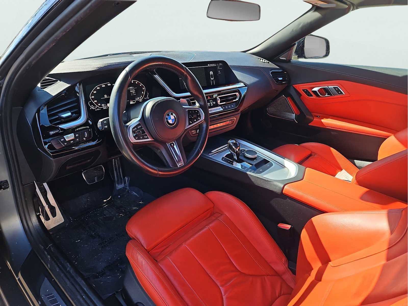 Used 2020 BMW Z4 M40i w/ Executive Package image 32