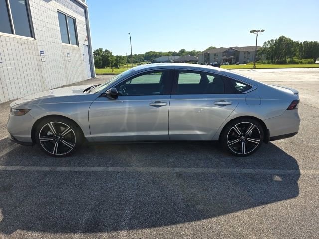 Certified 2025 Honda Accord Sport image 2