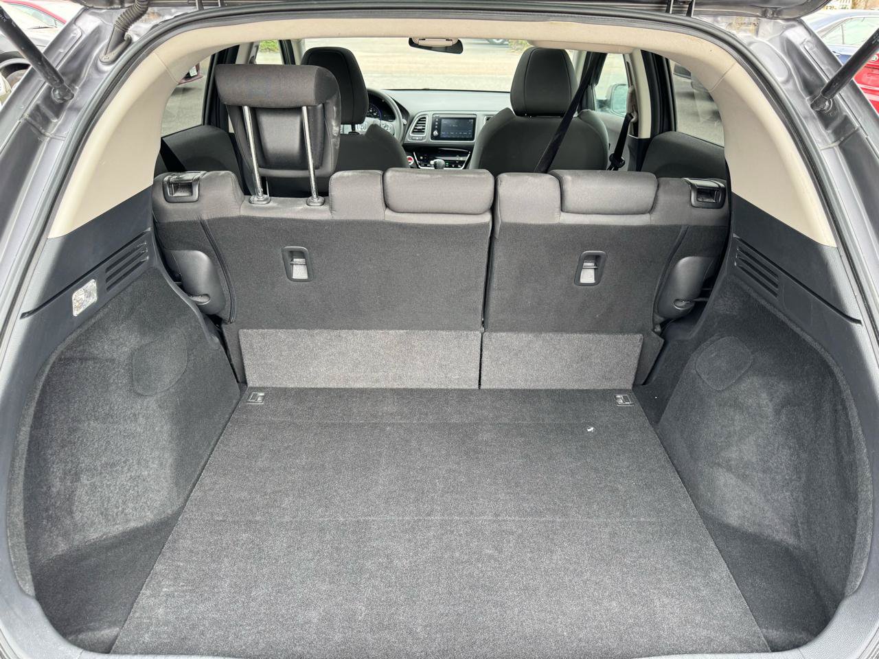 Used 2020 Honda HR-V EX image 12