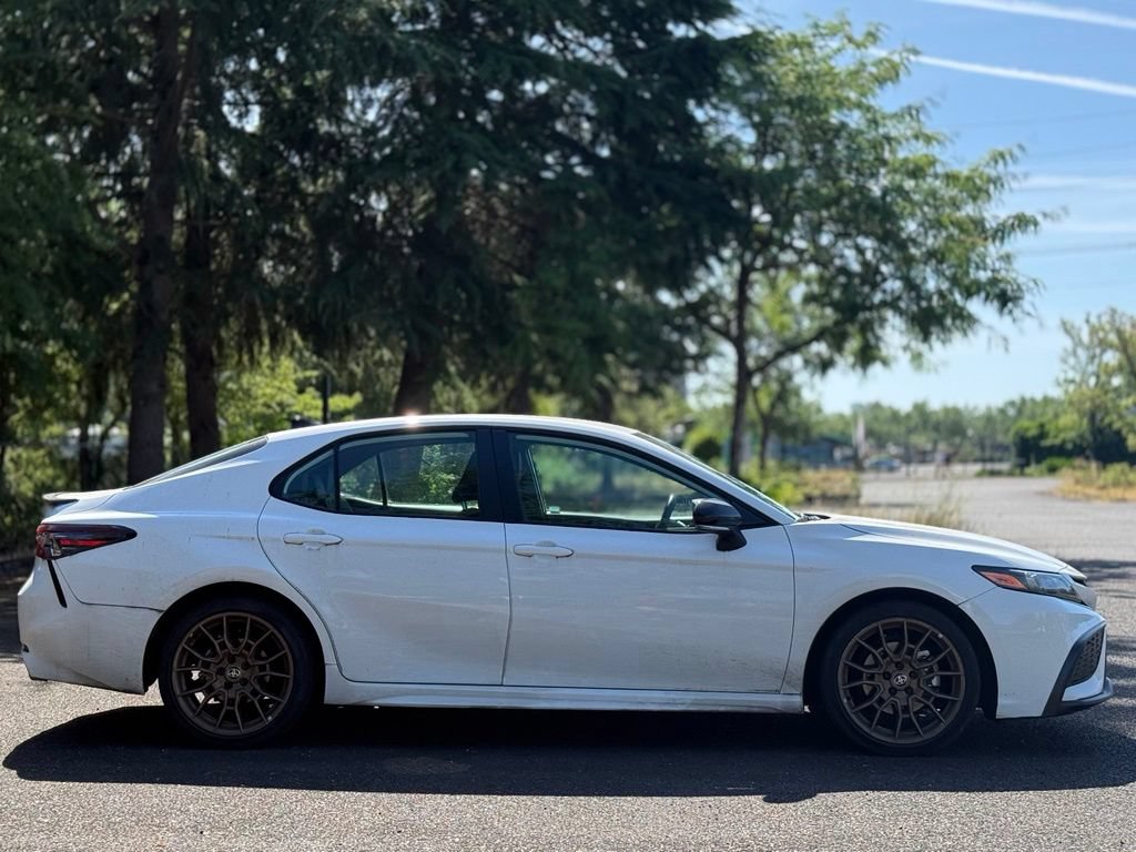 Used 2023 Toyota Camry SE AWD/4WD image 6