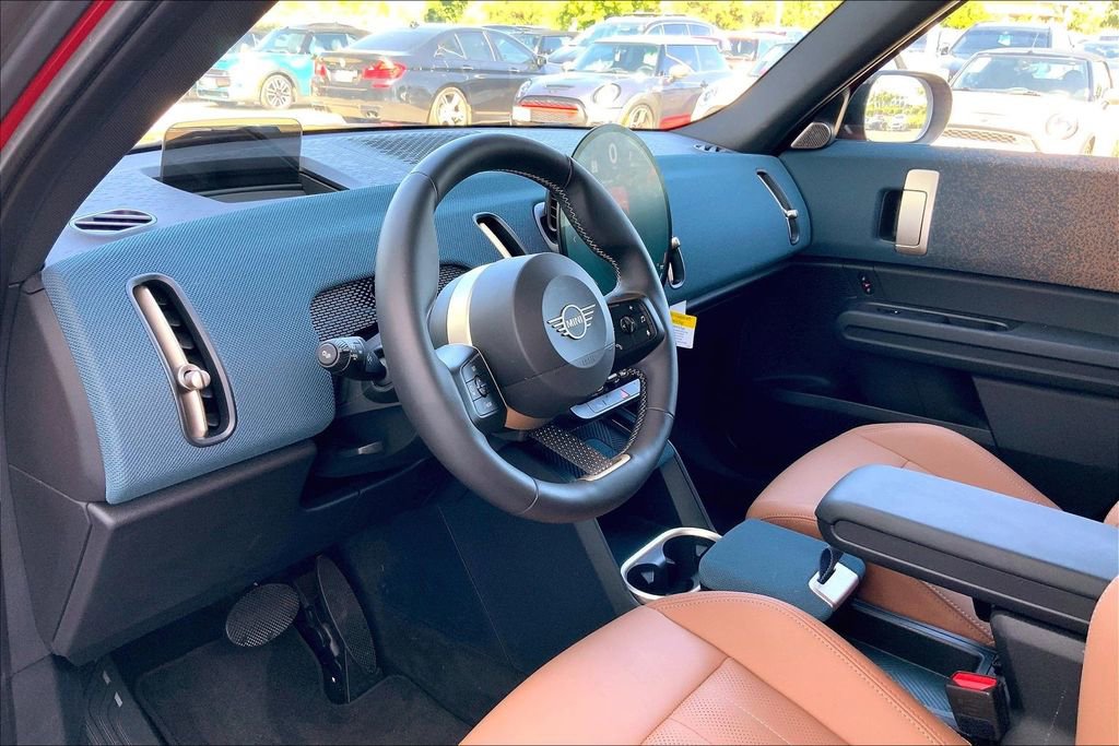 Certified 2025 MINI Cooper Countryman S w/ Comfort Package Max image 16