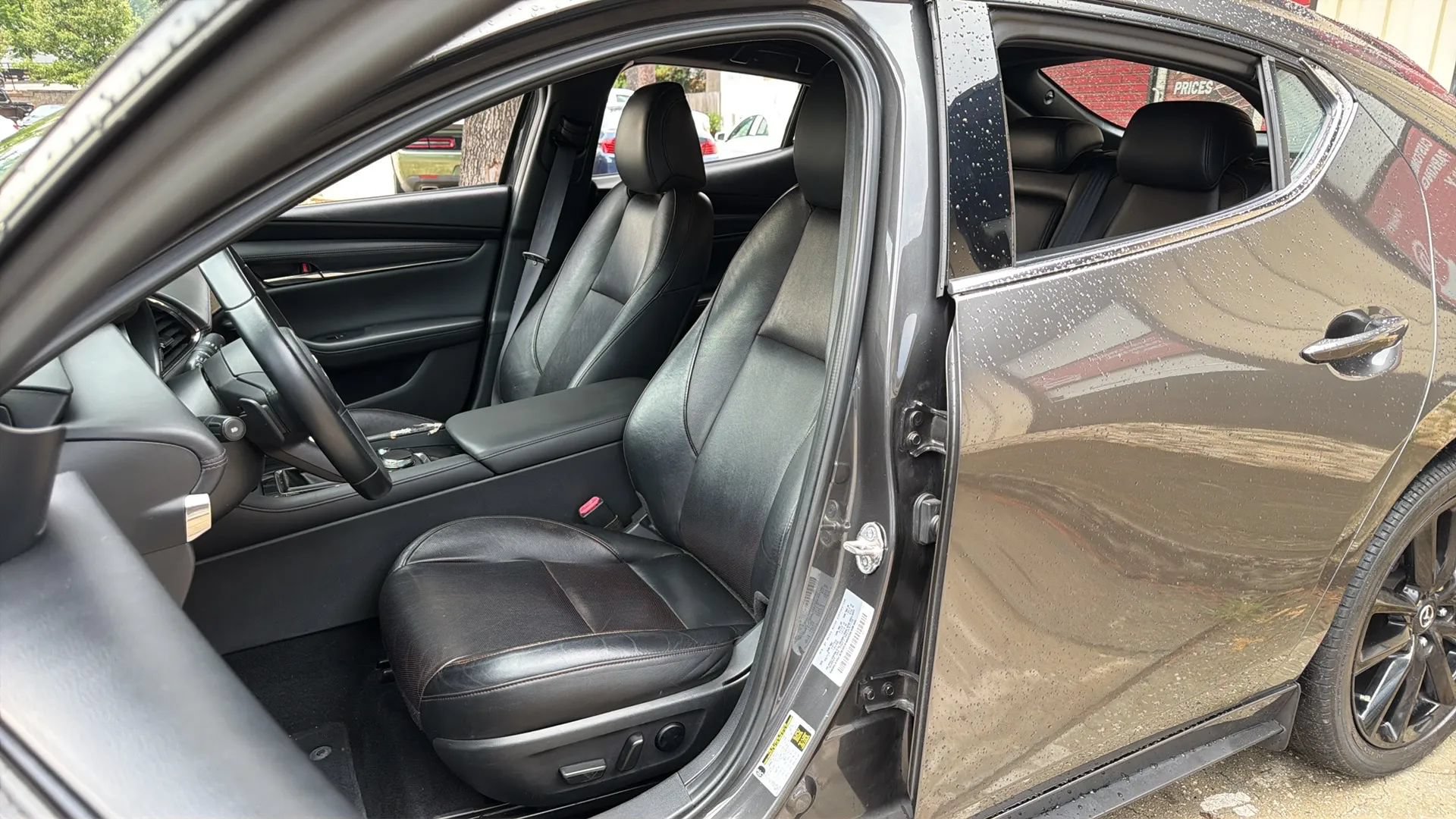 Used 2019 MAZDA MAZDA3 Hatchback w/ Premium Package FWD image 14