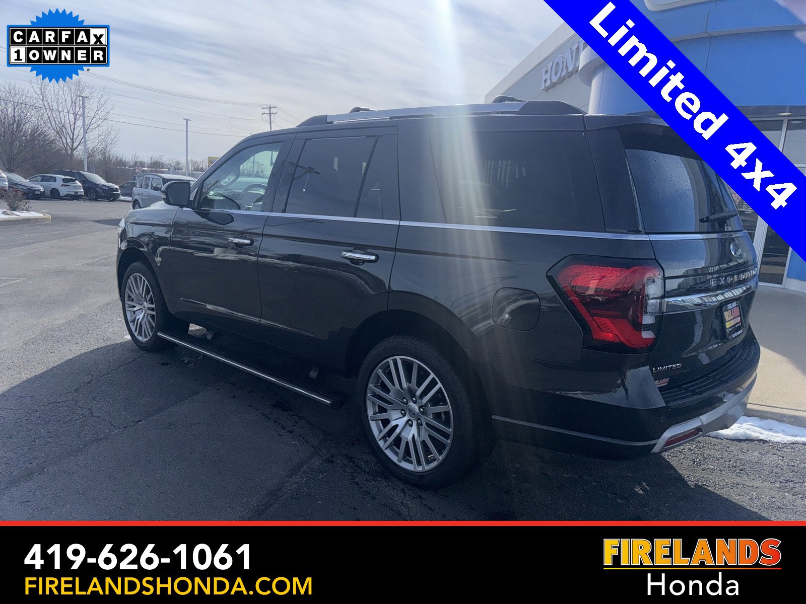 Used 2022 Ford Expedition Limited image 3