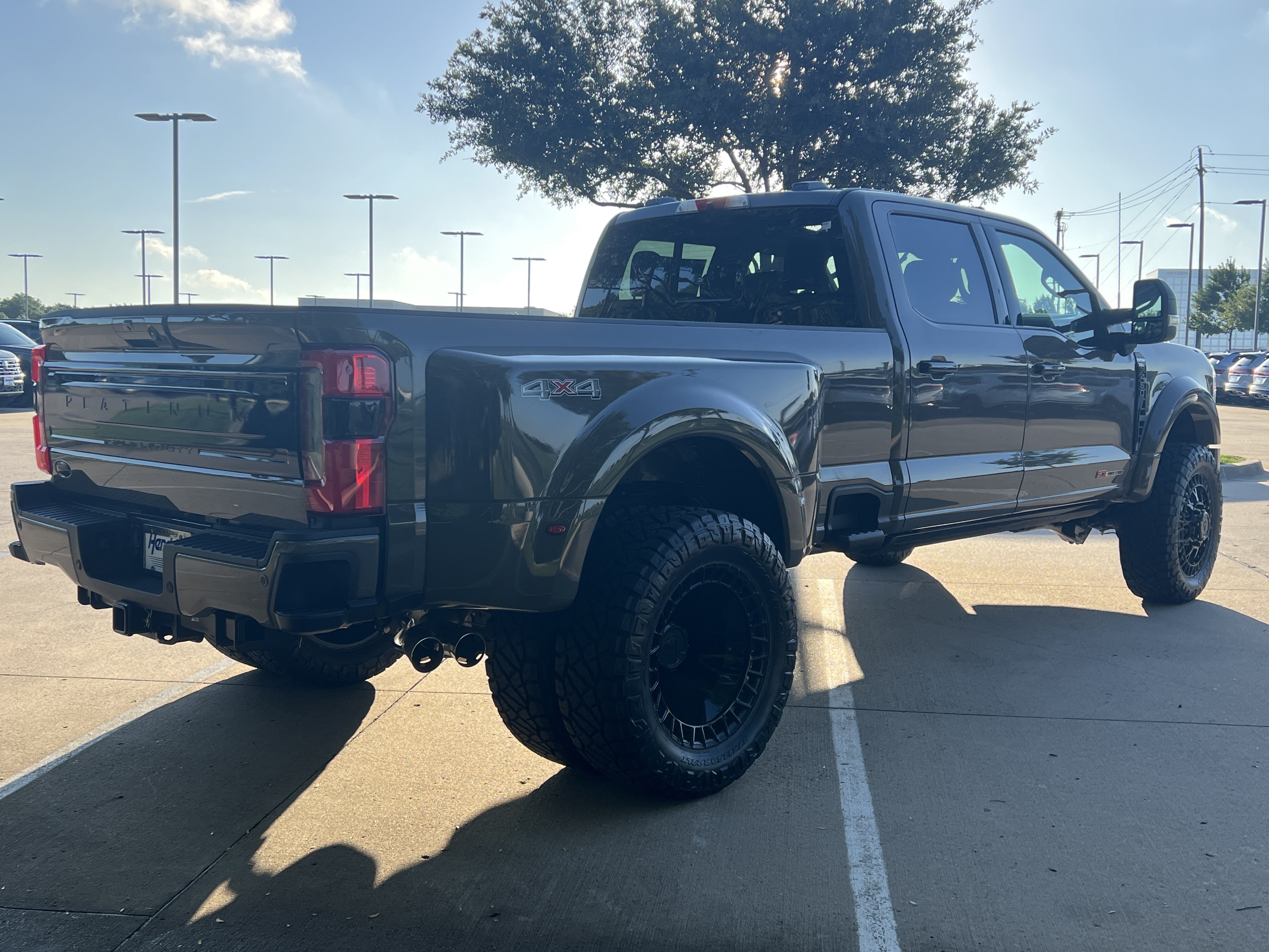 Used 2026 Ford F450 Platinum w/ Platinum Plus Package AWD/4WD image 10