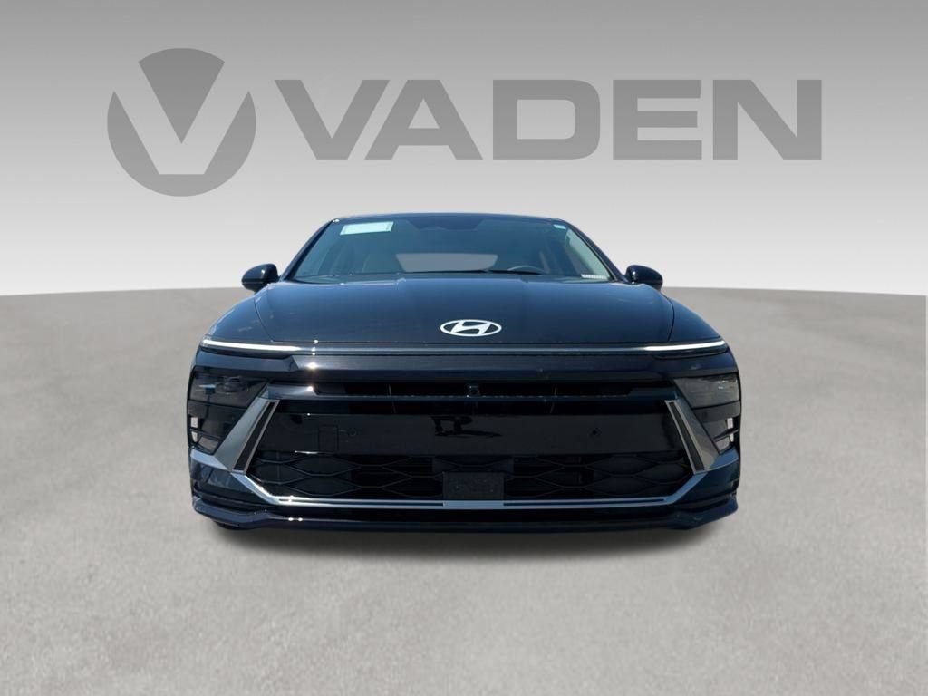 New 2025 Hyundai Sonata Limited FWD image 5
