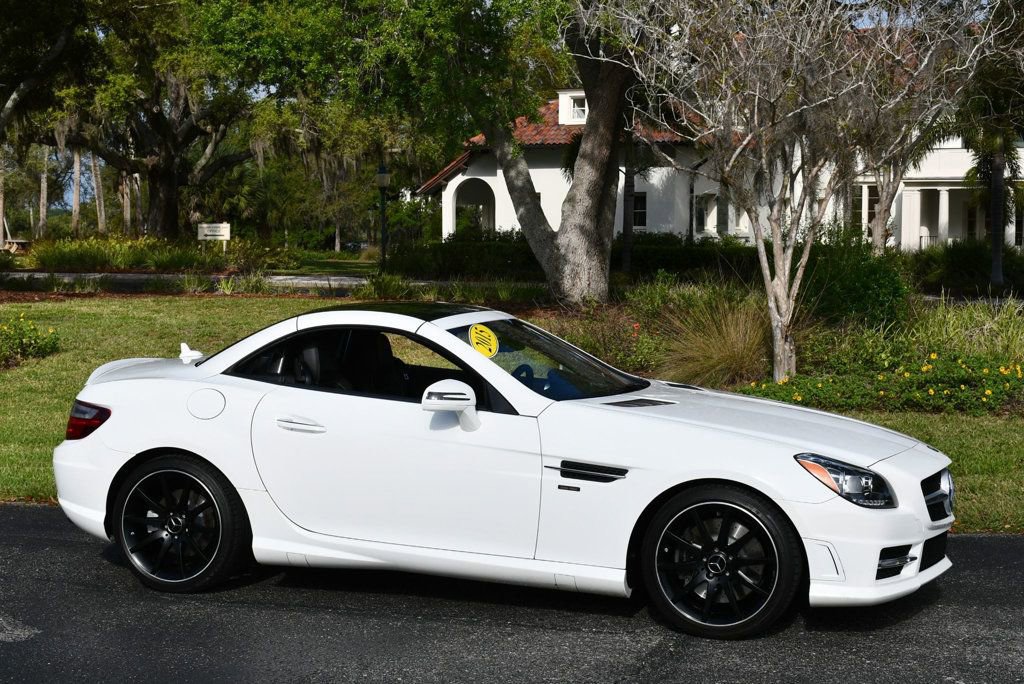Used 2015 Mercedes-Benz SLK 350 image 53