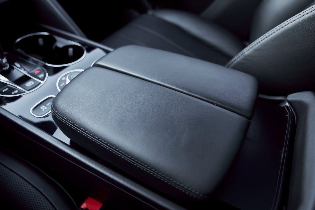Used 2022 Bentley Bentayga image 63