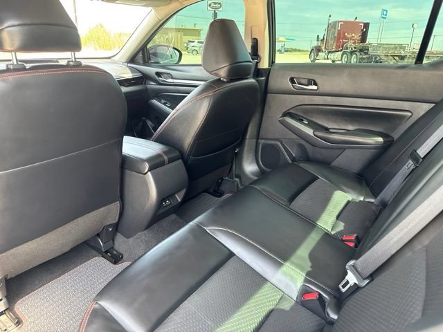 Used 2024 Nissan Altima 2.5 SR FWD image 17