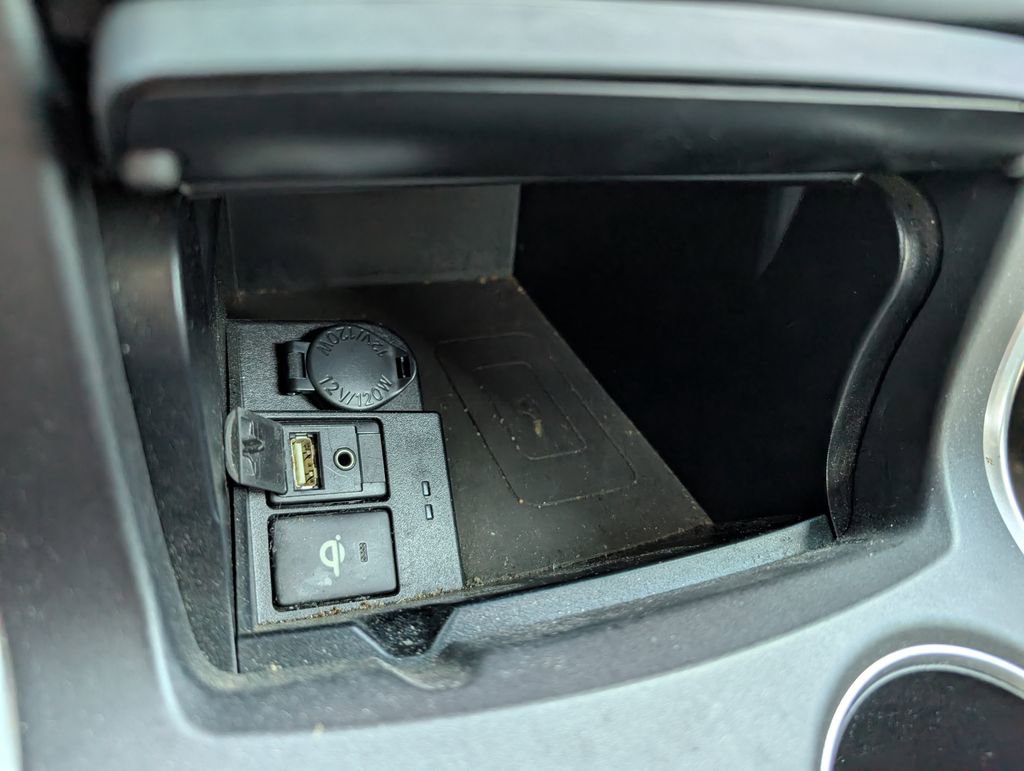 Used 2015 Toyota Camry XLE image 18