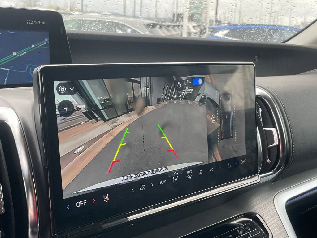 Used 2025 Ford Expedition Max Platinum image 17