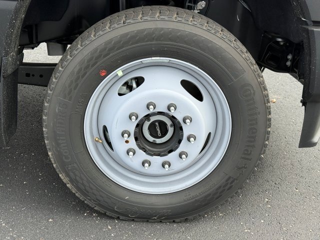 New 2025 Ford F450 XL w/ XL Chrome Package AWD/4WD image 12