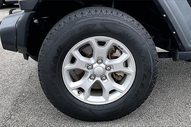 Used 2021 Jeep Wrangler Unlimited Islander image 28