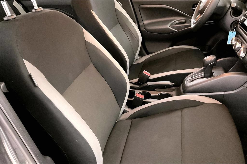 Used 2025 Nissan Versa S w/ Trunk Package FWD image 22