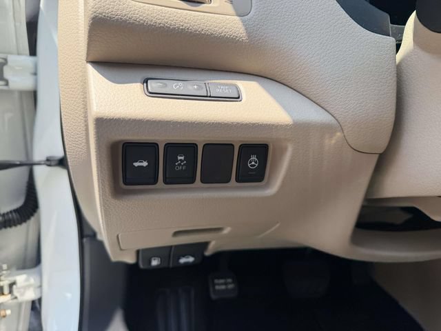 Used 2017 Nissan Altima 2.5 SL w/ 2.5 Technology Package FWD image 19