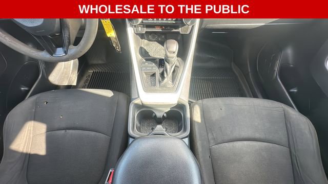 Used 2020 Toyota RAV4 LE image 9
