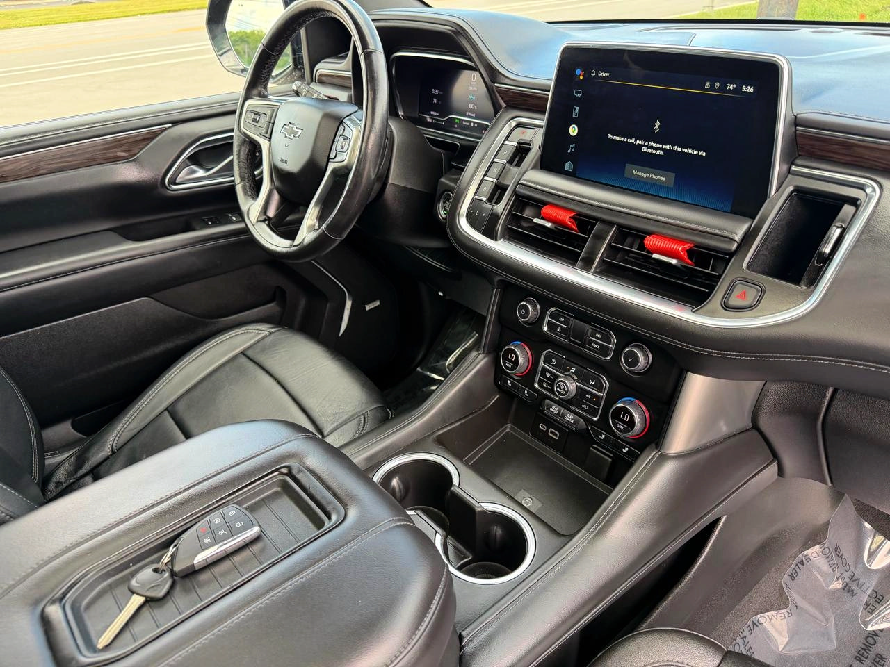 Used 2022 Chevrolet Tahoe Z71 w/ Z71 Off-Road Package AWD/4WD image 9
