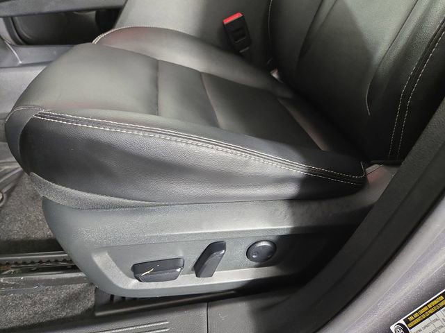 Used 2023 Nissan Rogue SL w/ SL Premium Package image 31