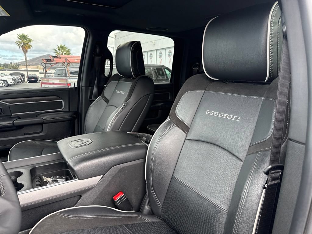 Certified 2025 RAM 3500 Laramie AWD/4WD image 18