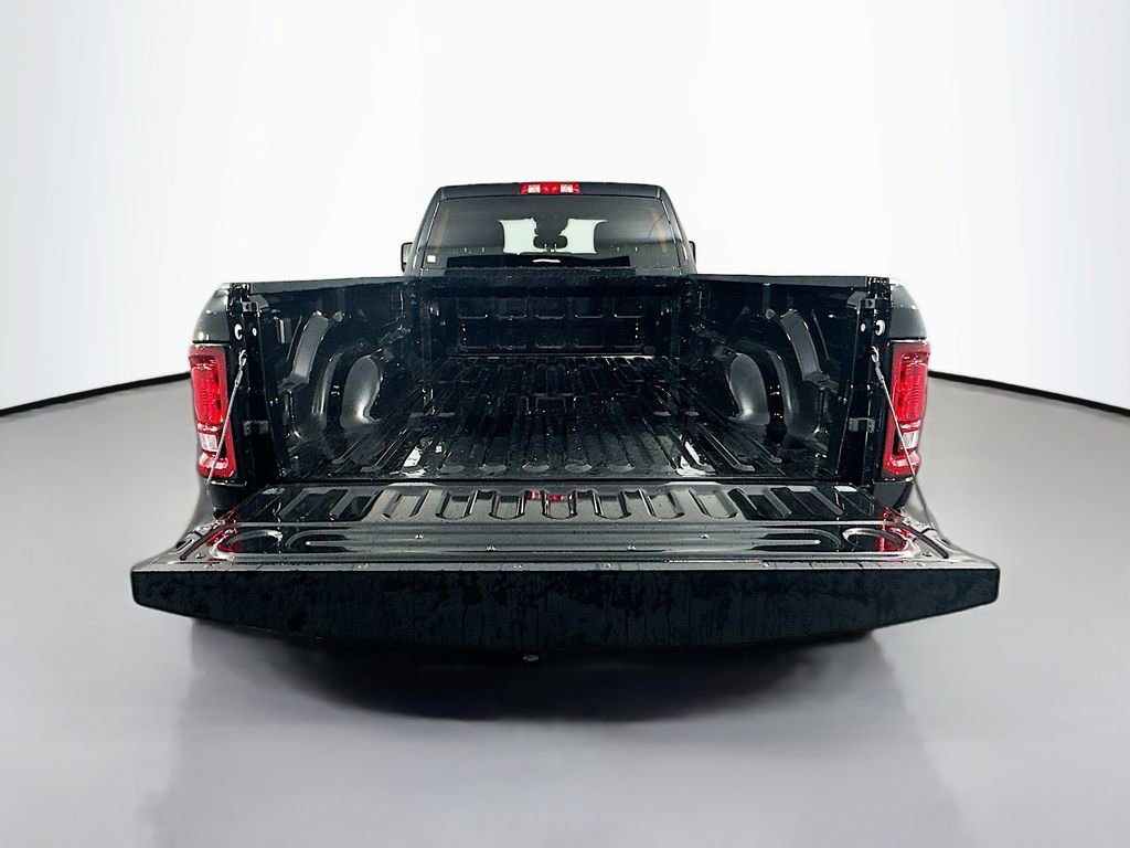 New 2026 RAM 3500 Big Horn AWD/4WD image 16