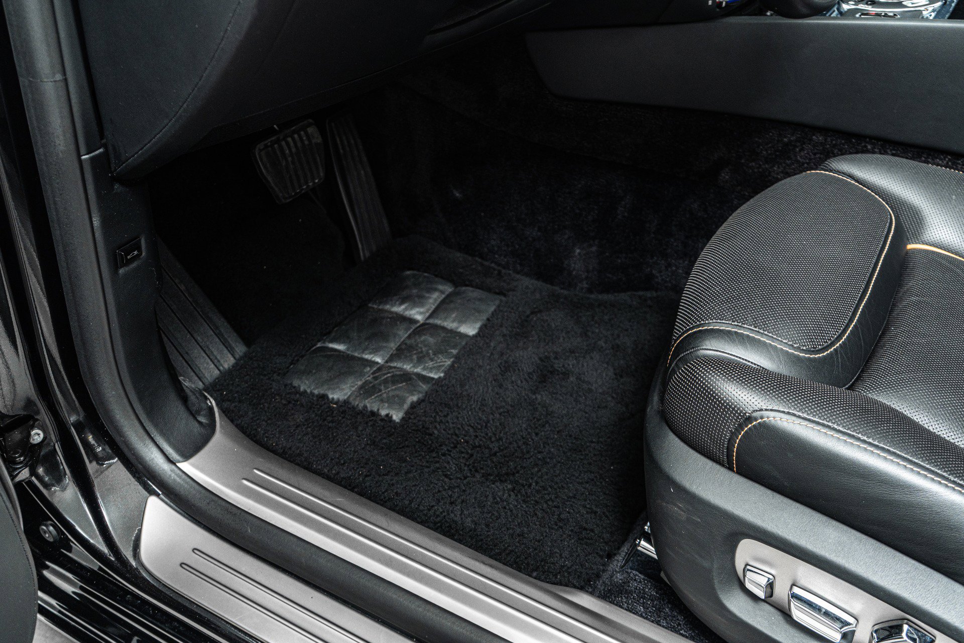 Used 2017 Rolls-Royce Ghost Extended Wheelbase image 40